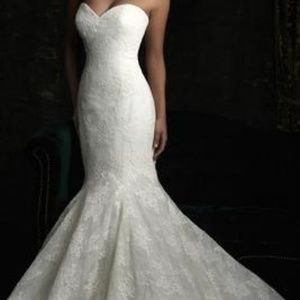 Allure Bridals  Wedding Gown & Veil Size 14